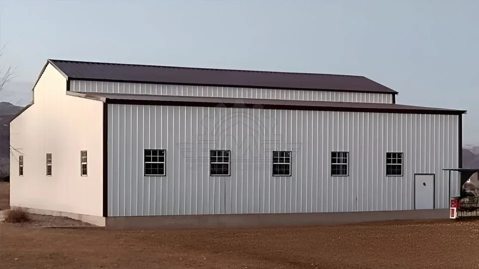 36′×40′×12′ Raised Center Barn